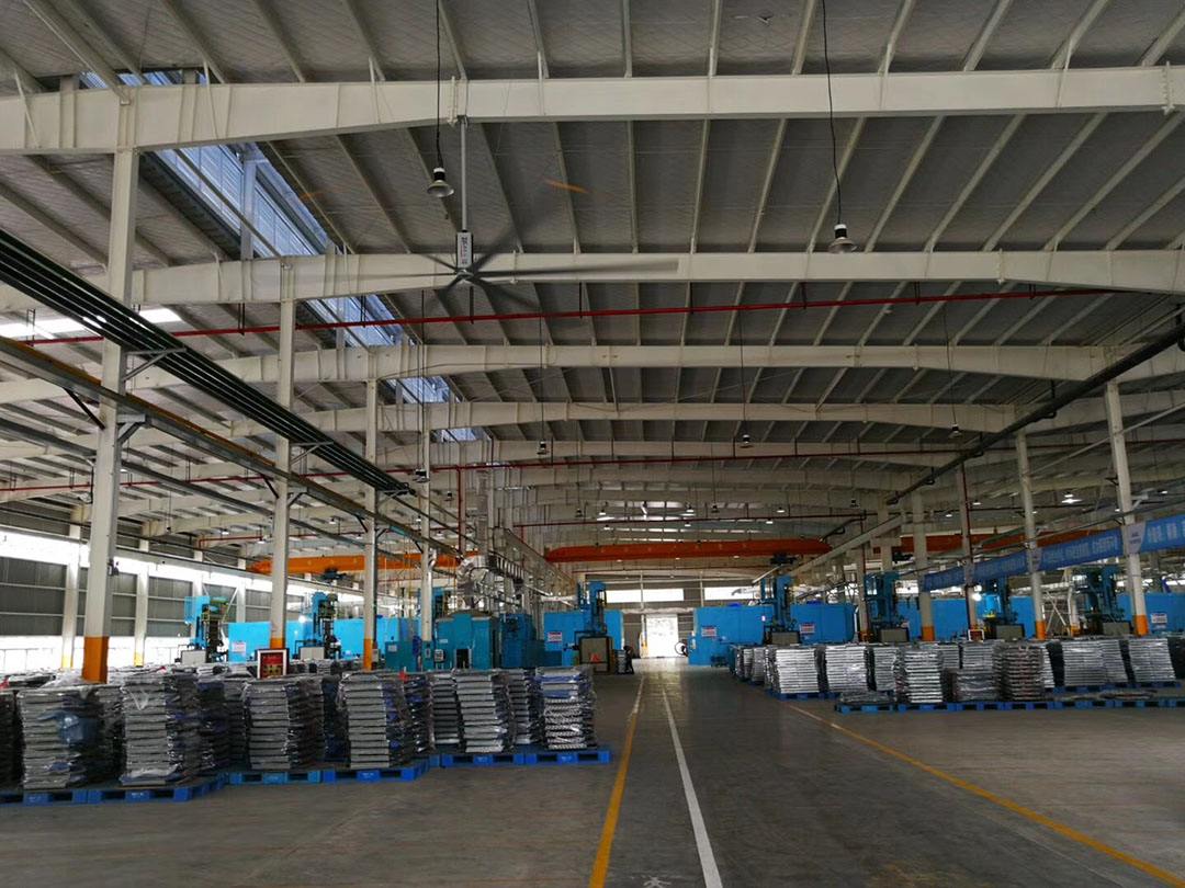 大型倉庫工業(yè)大風扇應(yīng)…/ 大型倉庫工業(yè)大風扇應(yīng)…